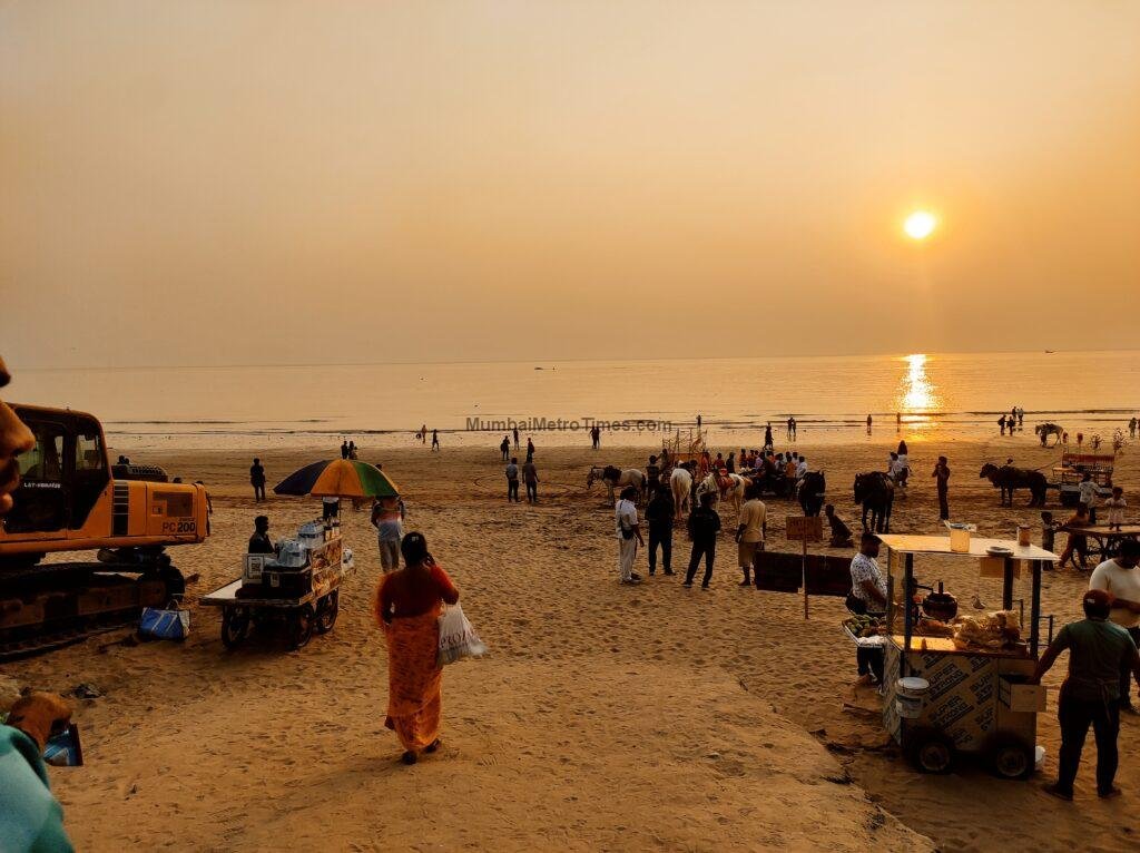 Sunset view at Versova Beach Mumbai